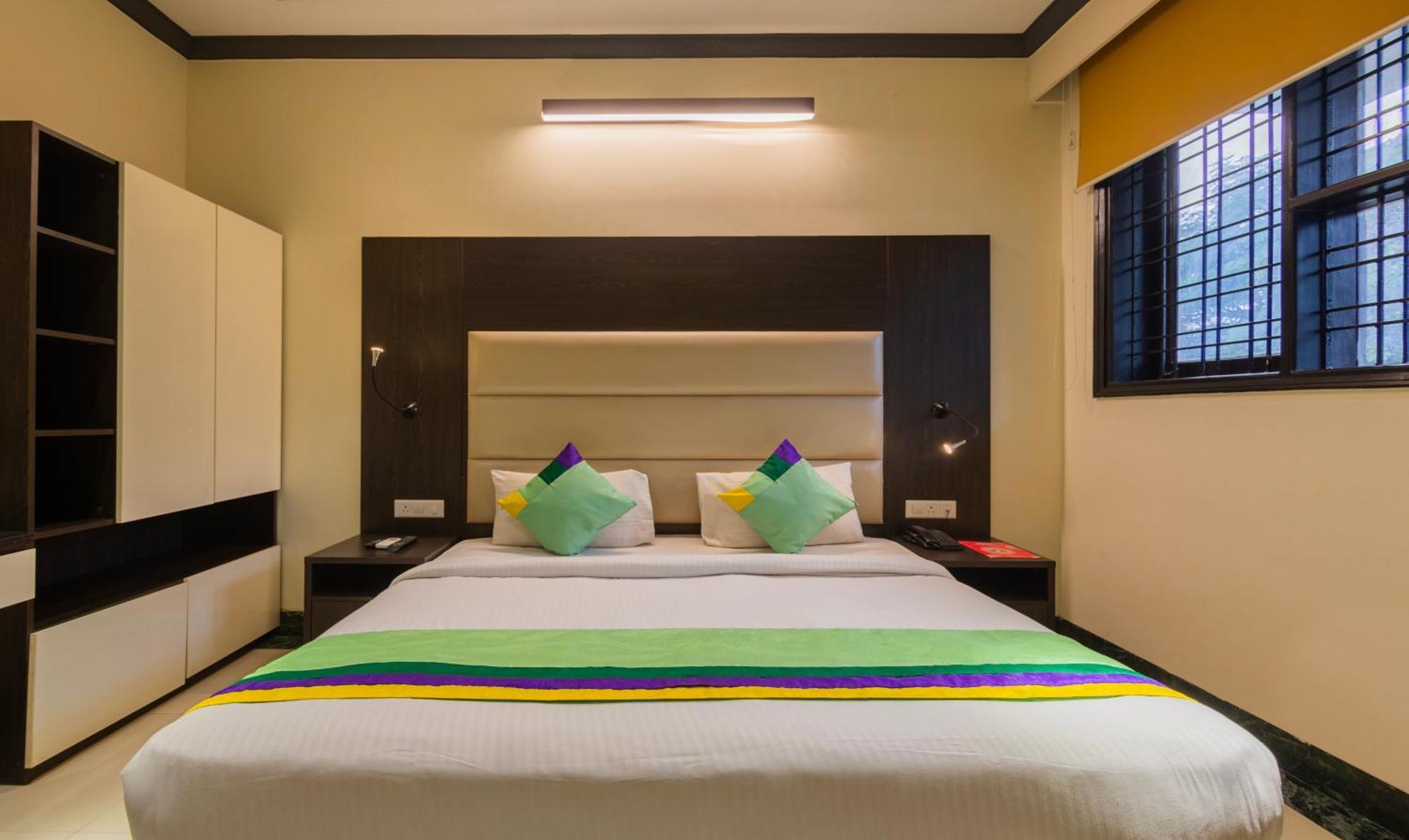 Super Townhouse Sushant Lok Phase 1 Formerly Hotel Neven Gurgaon Zewnętrze zdjęcie
